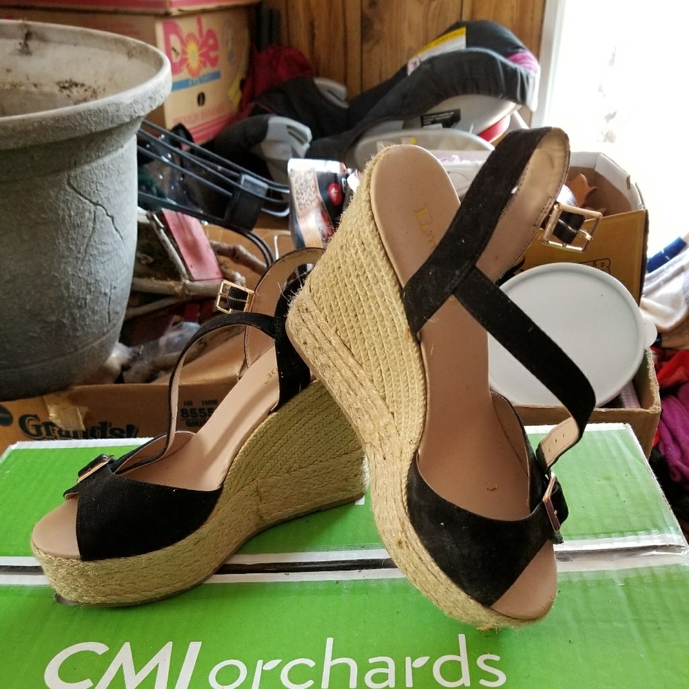 Womens shoes